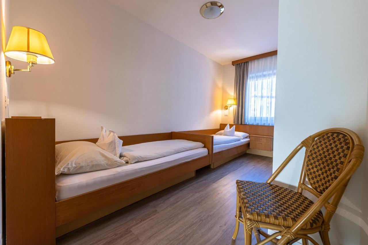 Pension Apartments Klotznerhof Schenna
